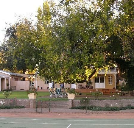 Rose Garden Manor House Daire Harrismith Dış mekan fotoğraf